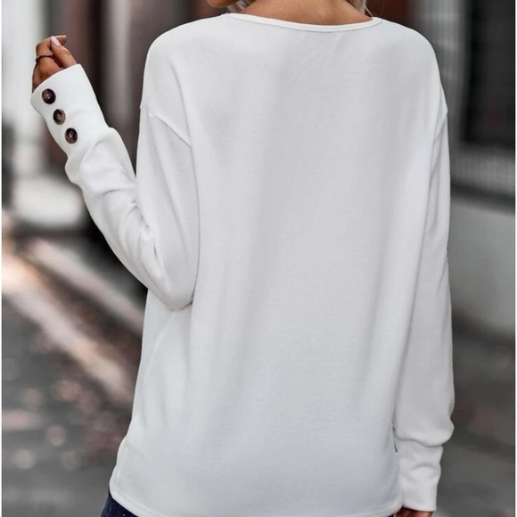 New white v neck long sleeve top - Picture 7 of 7